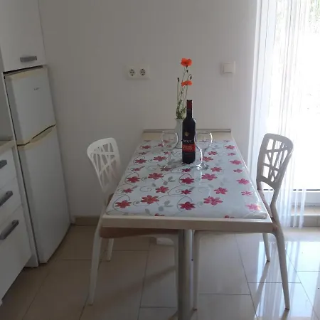 Angelu Namai Novi Vinodolski